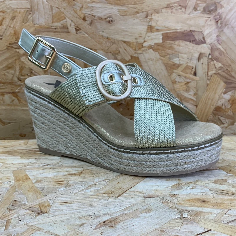 Xti Mode-Keilsandalen für Damen – Gold