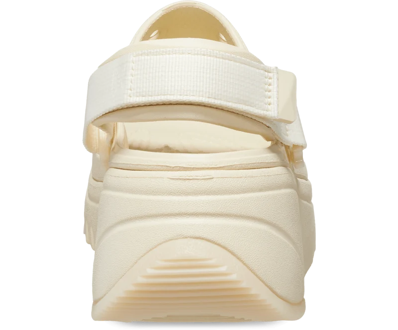 Crocs Unisex Classic Hiker Xscape Sandale – Vanille