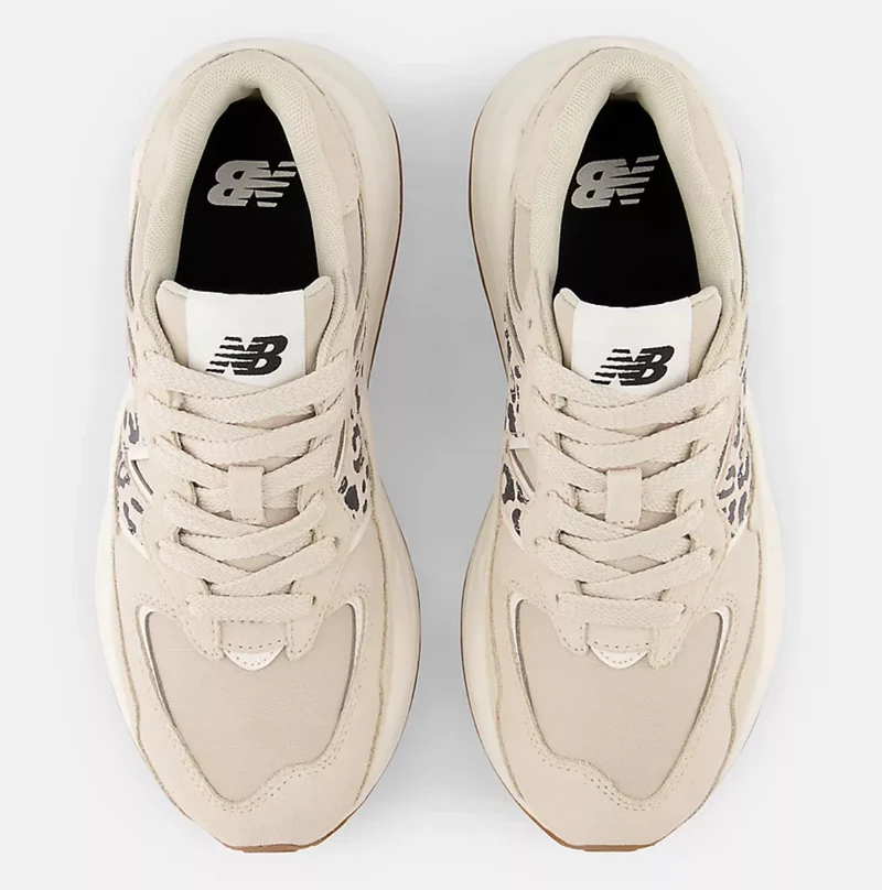 New Balance Damen 57/40 Fashion Trainer Sand