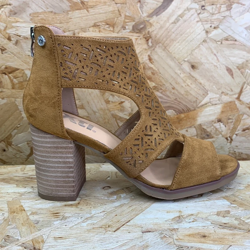Xti Modischer Damen-High-Heel - Kamel