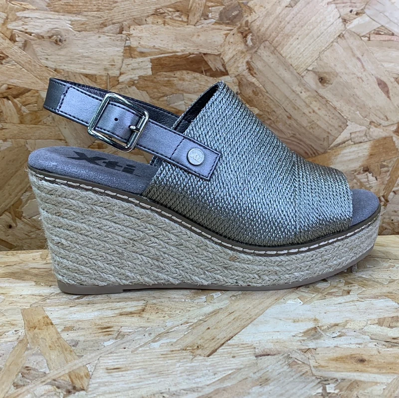 Xti Modische Damen-Keilsandalen – Metallic