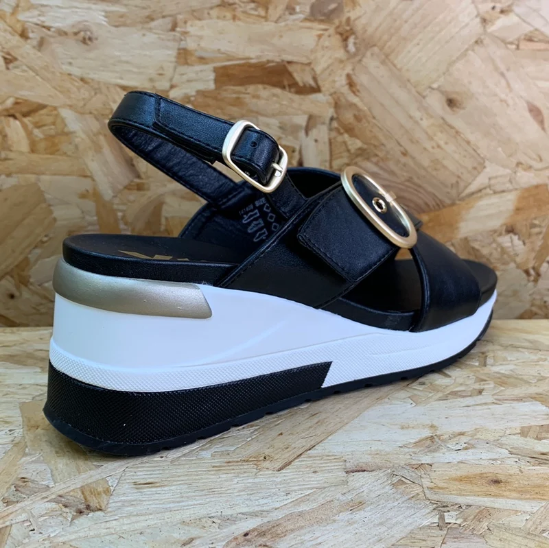 Xti Mode-Keilsandalen für Damen – Schwarz