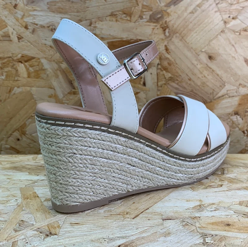 Xti Mode-Keilsandalen für Damen – Beige