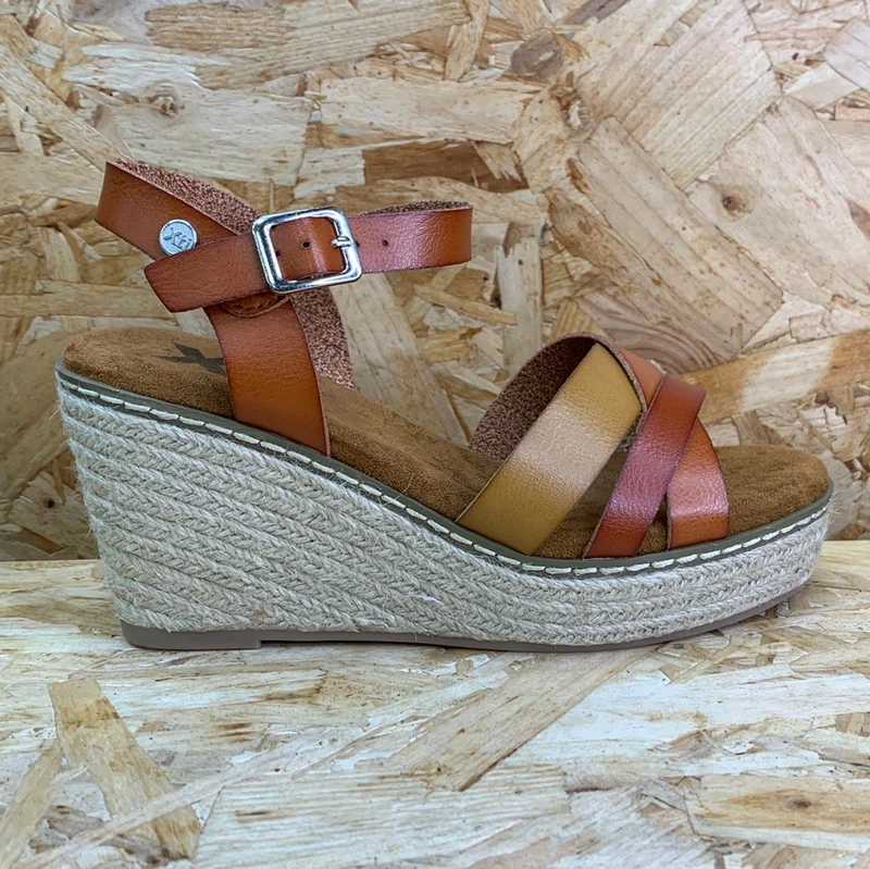 Xti Mode-Keilsandalen für Damen – Kamel