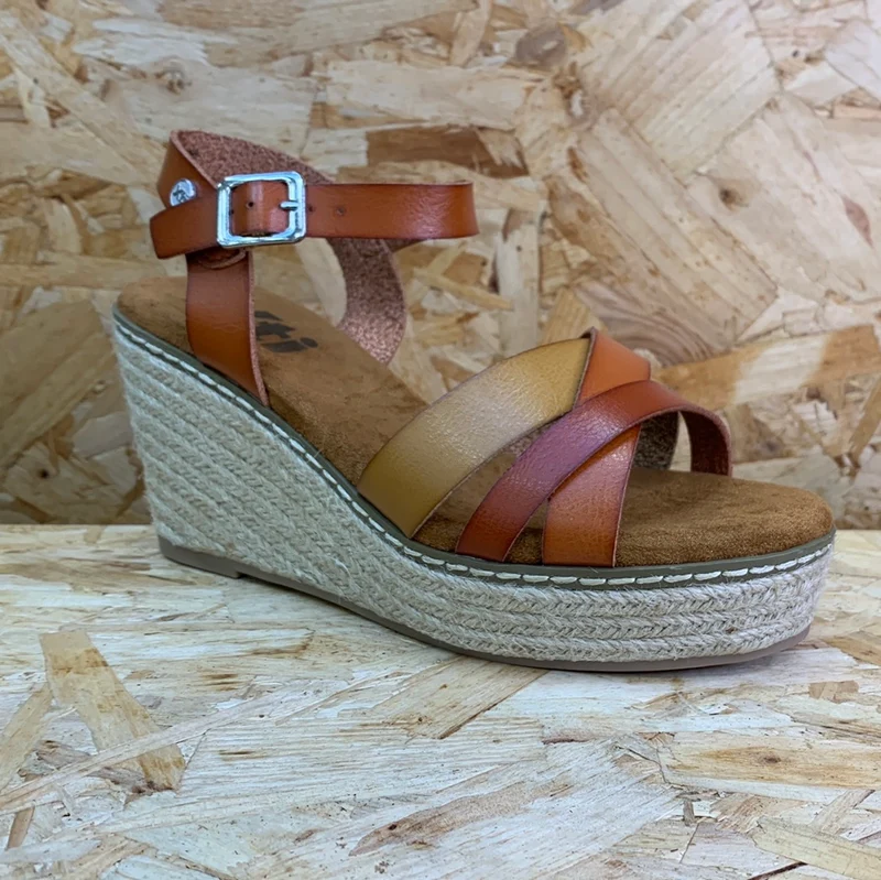Xti Mode-Keilsandalen für Damen – Kamel