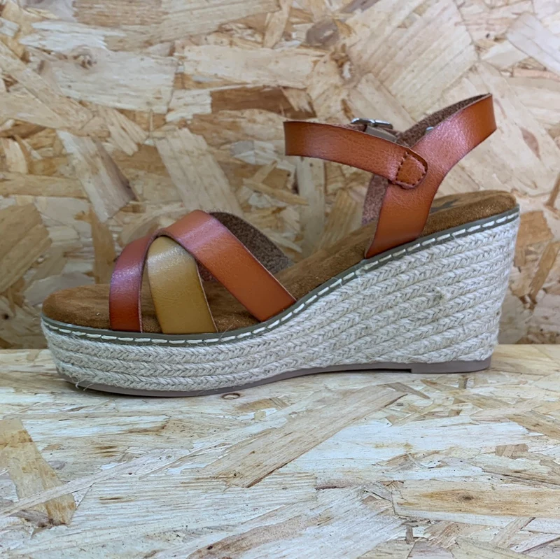 Xti Mode-Keilsandalen für Damen – Kamel