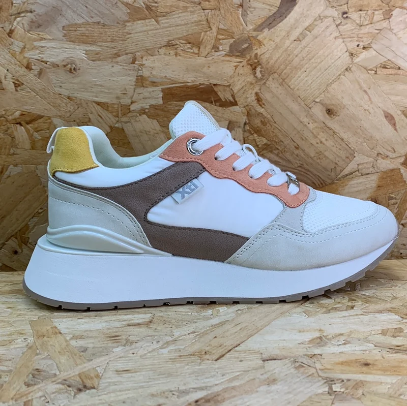 Xti Modische Damen-Sneaker – Eis