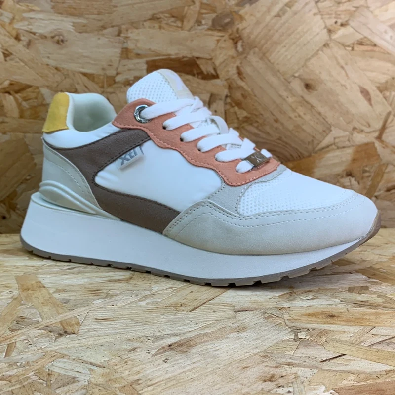 Xti Modische Damen-Sneaker – Eis