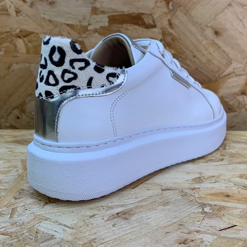 Carmela Mode-Sneaker aus Leder für Damen – Weiß / Silber