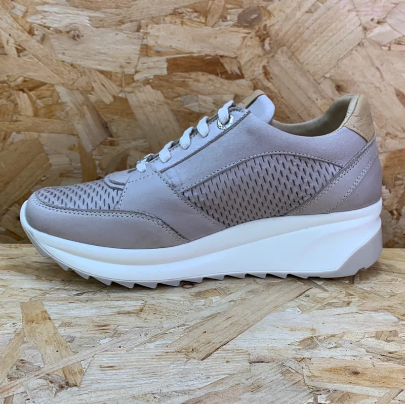 Carmela Modische Keilsneaker aus Leder für Damen – Eisgrau