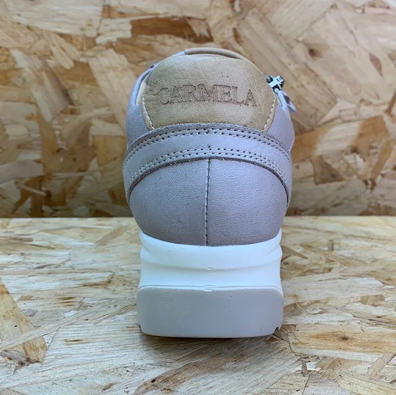 Carmela Modische Keilsneaker aus Leder für Damen – Eisgrau