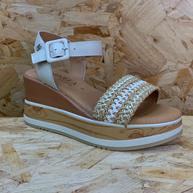 Carmela Keilsandalette aus Leder für Damen – Beige