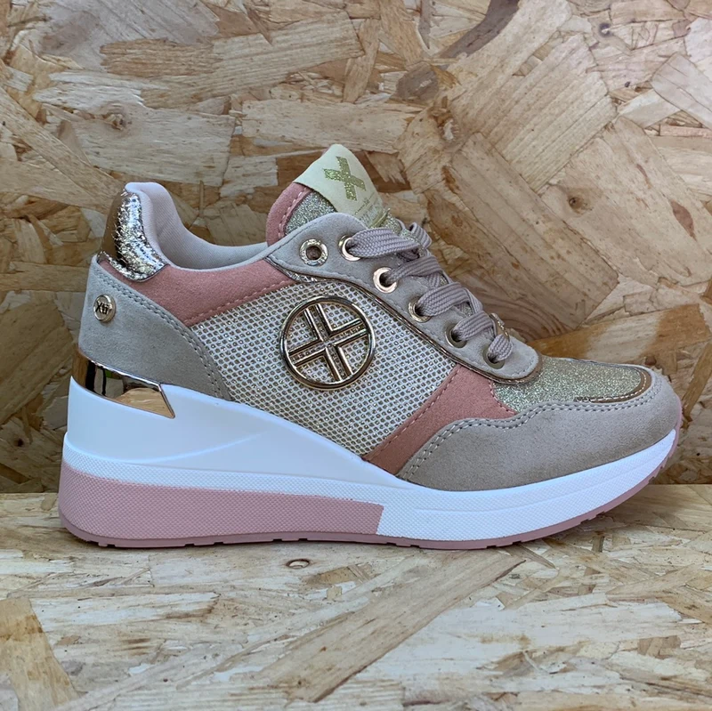 Xti Modische Damen-Sneaker mit Keilabsatz – Beige