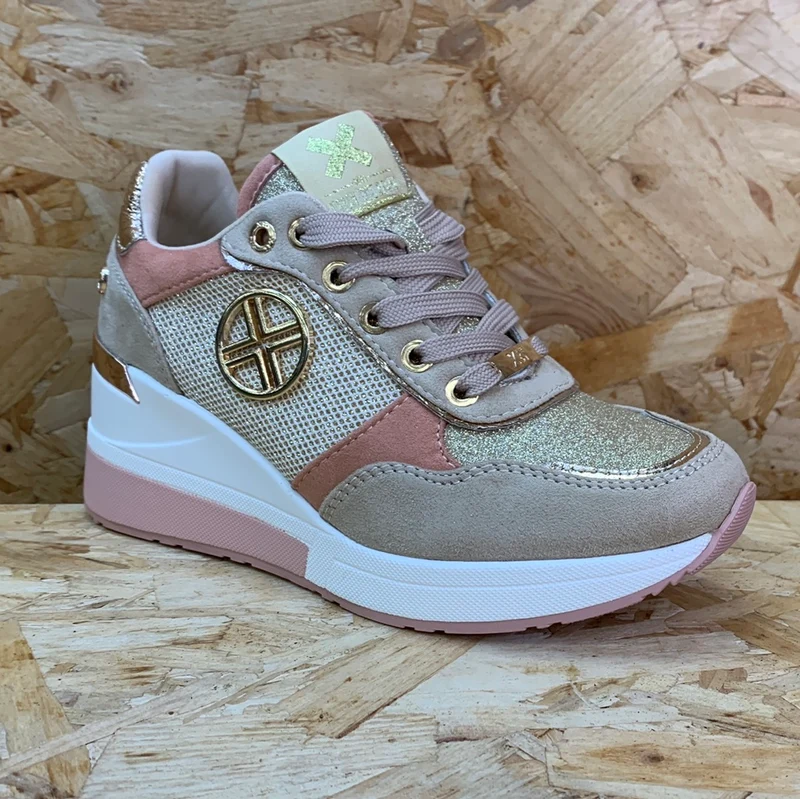 Xti Modische Damen-Sneaker mit Keilabsatz – Beige