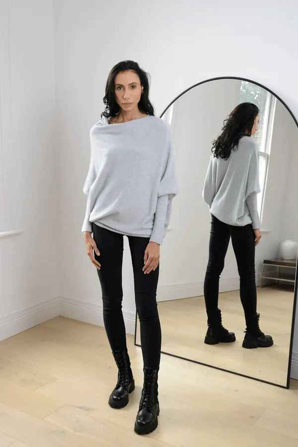 Xanthe | Damen Asymmetrischer Off-Shoulder Pullover
