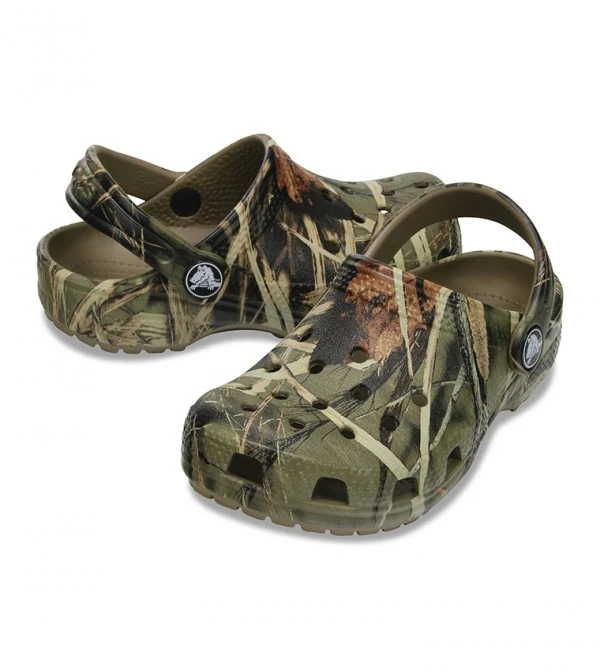 Crocs Klassischer Real Tree Clog für Kinder – Khaki
