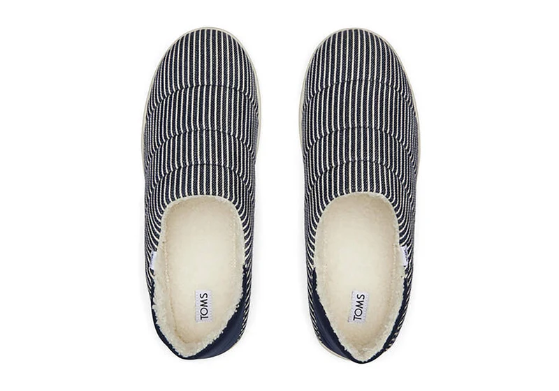 TOMS Herren Ezra Railroad Stripe Slipper – Marineblau