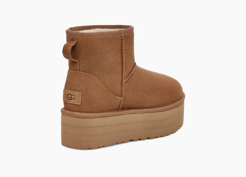 UGG Klassische Mini-Plateaustiefel für Damen – Kastanie