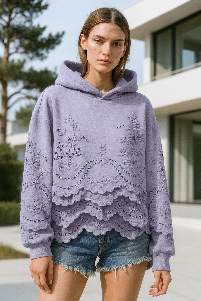 Lucia | Jumper mit Spitzen-Details
