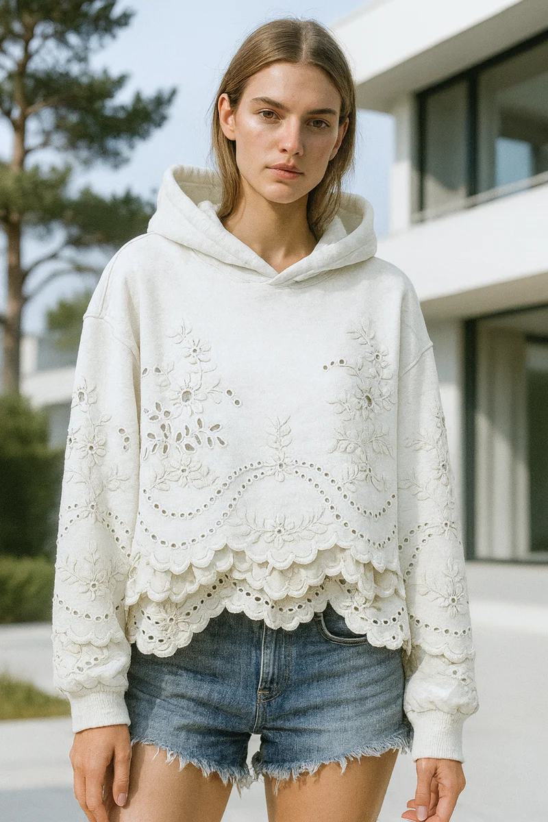 Lucia | Jumper mit Spitzen-Details