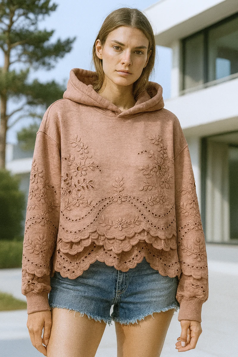 Lucia | Jumper mit Spitzen-Details