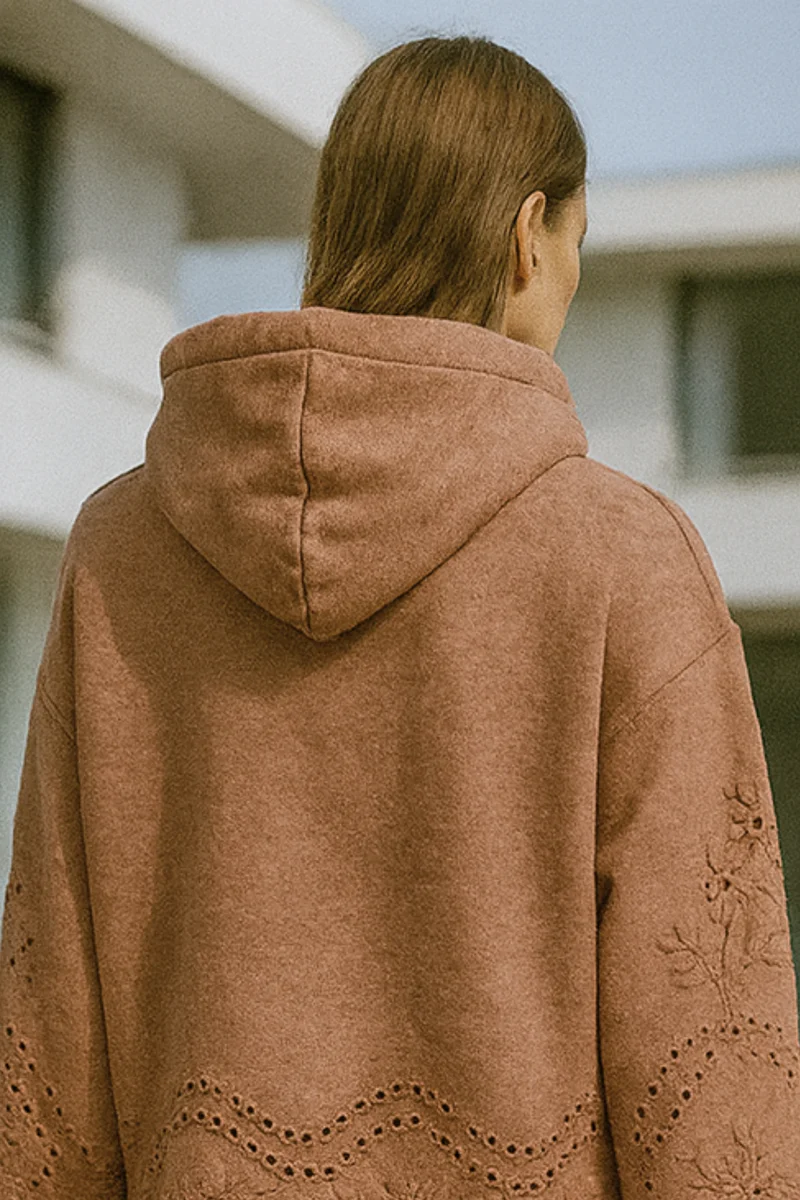Lucia | Jumper mit Spitzen-Details
