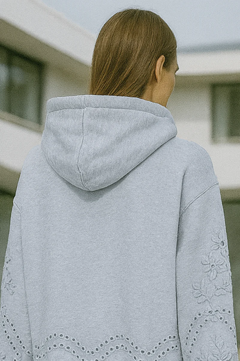 Lucia | Jumper mit Spitzen-Details
