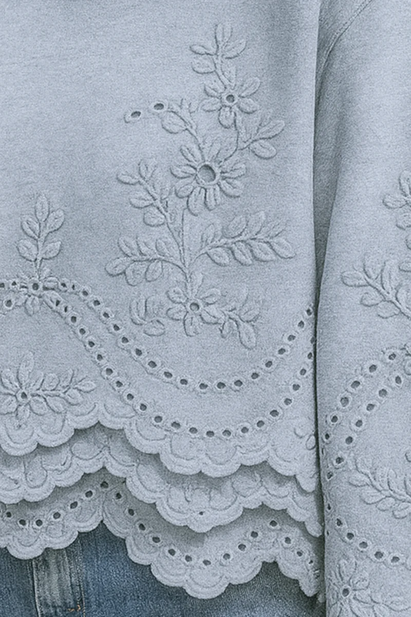 Lucia | Jumper mit Spitzen-Details