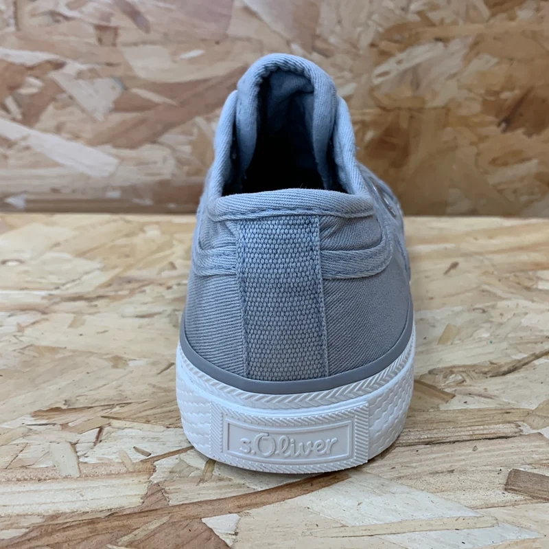 S. Oliver Modischer Damen-Slip-On-Trainer – Soft Blue