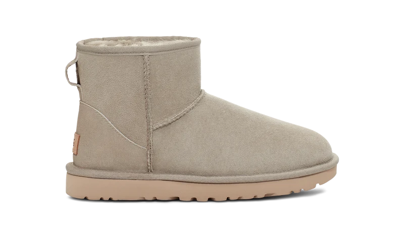 UGG Damen Classic Mini II Stiefel – Ziege