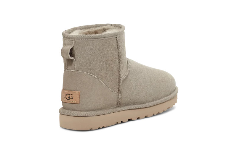 UGG Damen Classic Mini II Stiefel – Ziege