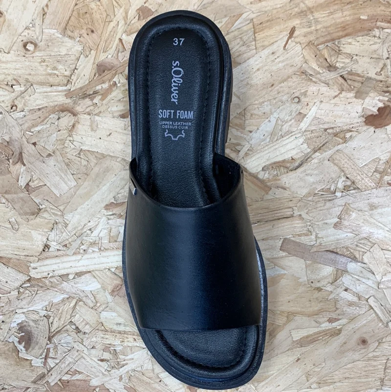 S. Oliver Damen Slip-On-Ledersandale – Schwarz