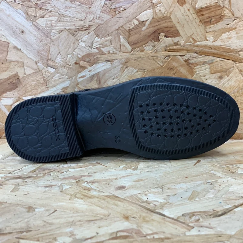 Geox Schulschuhe Agata D aus Lackleder für Kinder – Schwarz