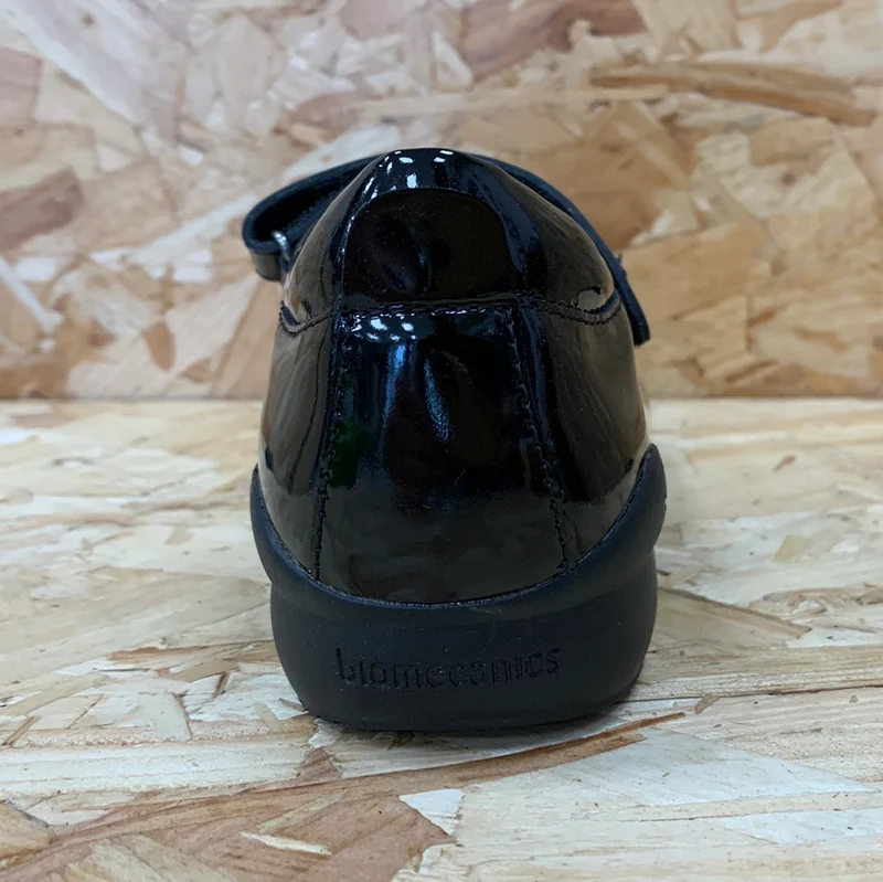 Biomecanics Kinder Dolly Schulschuh aus Lackleder – Schwarz