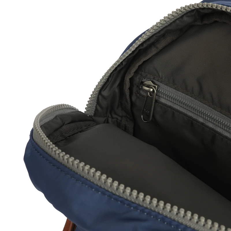 Roka Unisex Willesden B-Tasche – Gebranntes Blau