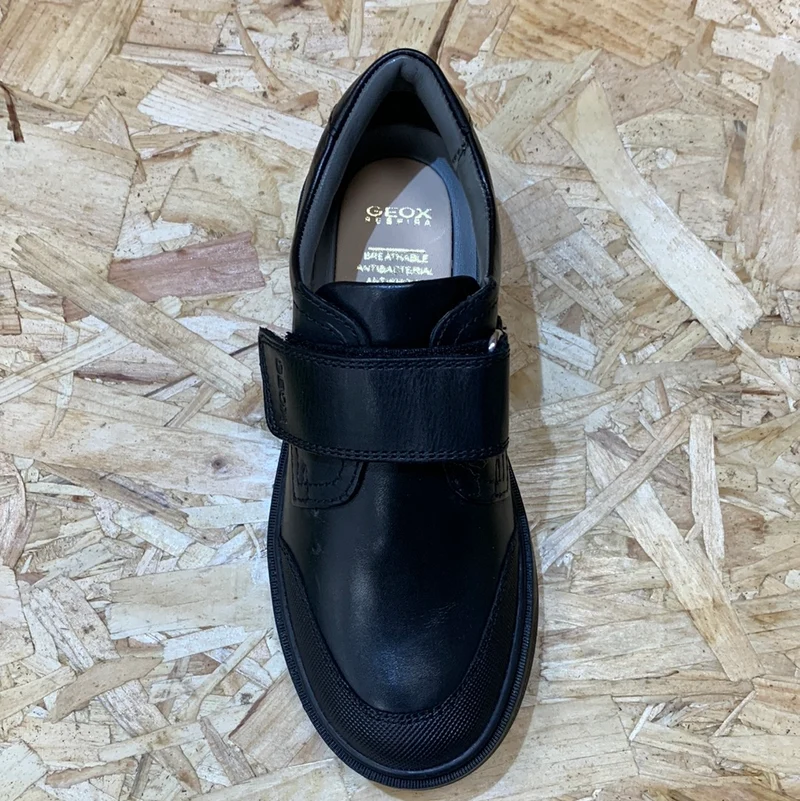 Geox Riddock I Schulschuh aus Leder für Kinder – Schwarz