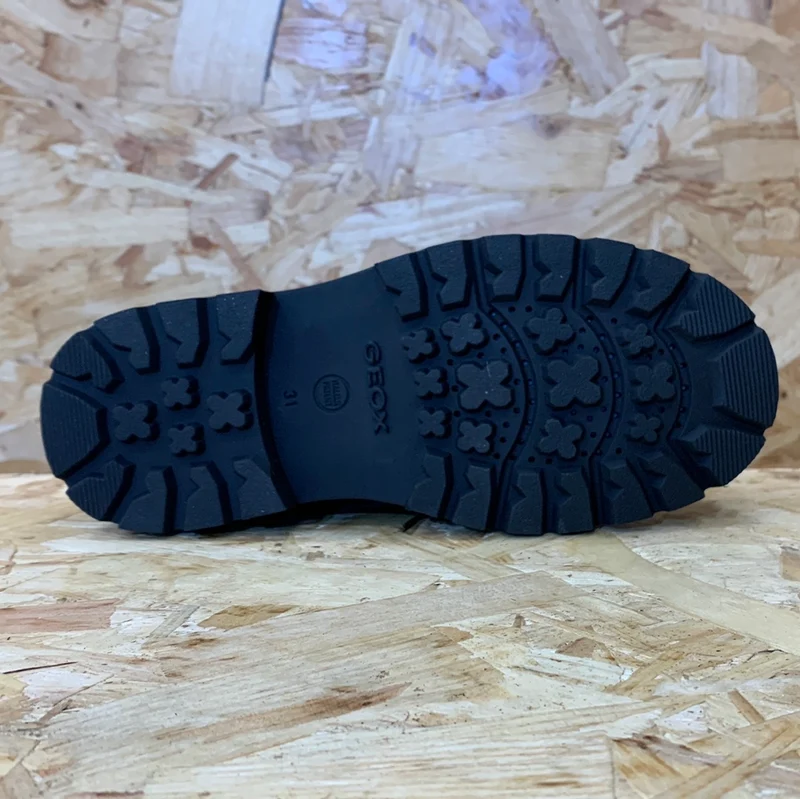 Geox Kinder Shaylax E Schulschuh aus Leder – Schwarz