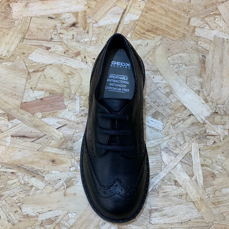 Geox Kinder Casey N Nappaleder-Schulschuh – Schwarz