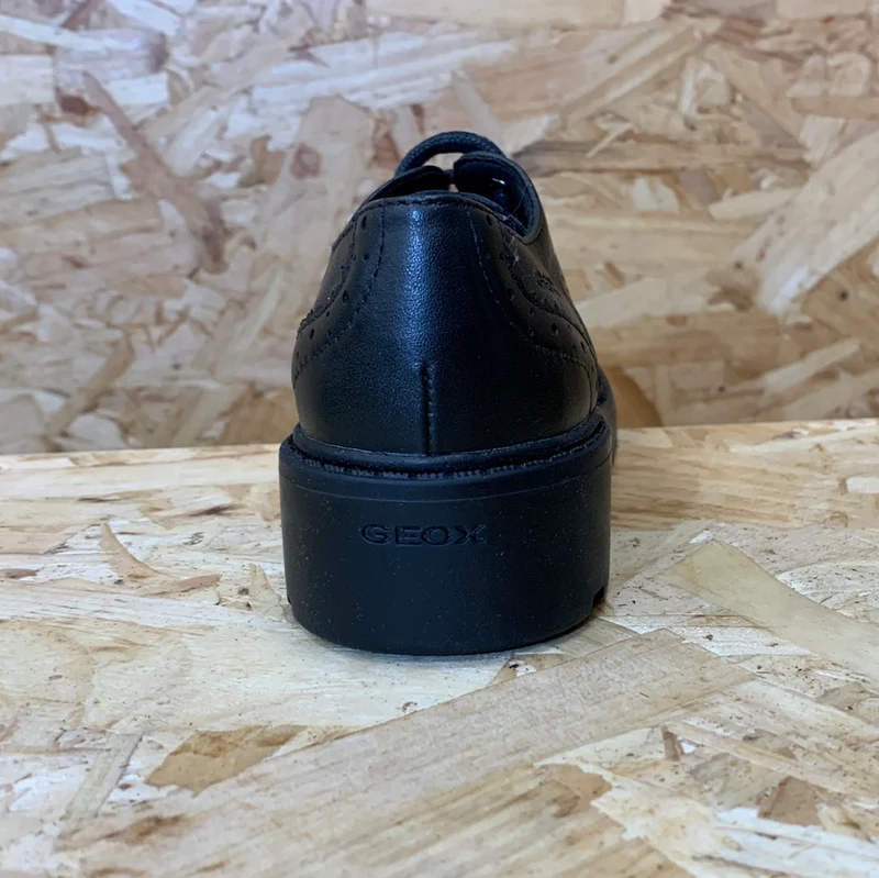 Geox Kinder Casey N Nappaleder-Schulschuh – Schwarz