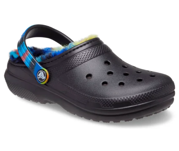 Crocs Klassischer, gefütterter Spray-Dye-Clog für Kinder – Schwarz