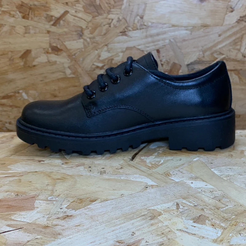 Geox Kinder Casey C Schulschuh aus Glattleder – Schwarz
