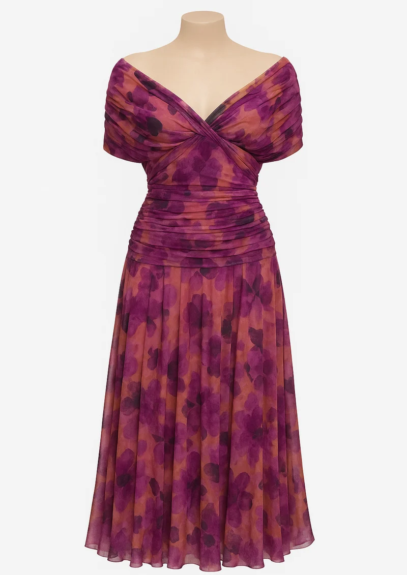 Aure Maxikleid mit Fantasie-Blumenmuster und V-Ausschnitt | Rosa Blumen