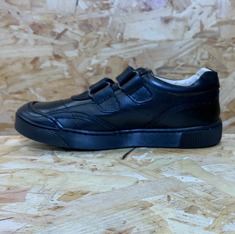 Petasil Kinder Luke II Lederschuh – Schwarz