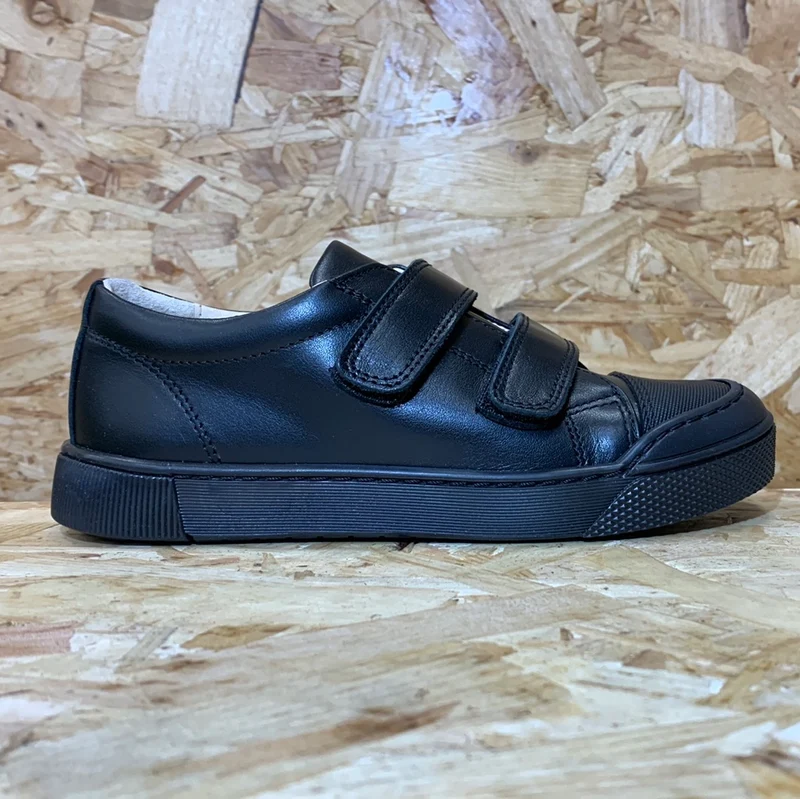 Petasil Linas II Lederschuh für Kinder – Schwarz