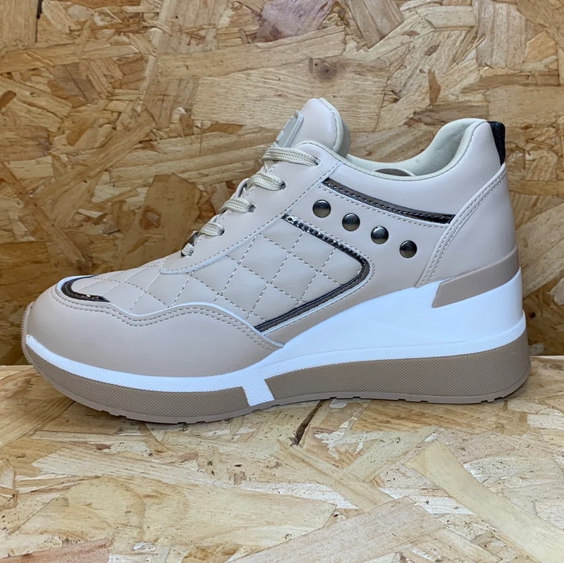 Xti Modische Damen-Sneaker mit Keilabsatz – Beige