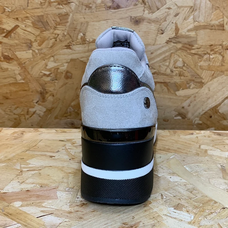 Xti Modische Damen-Sneaker mit Keilabsatz – Eis
