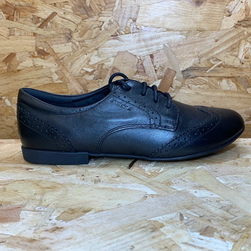 Geox J Plie Schulschuh für Kinder – Schwarz