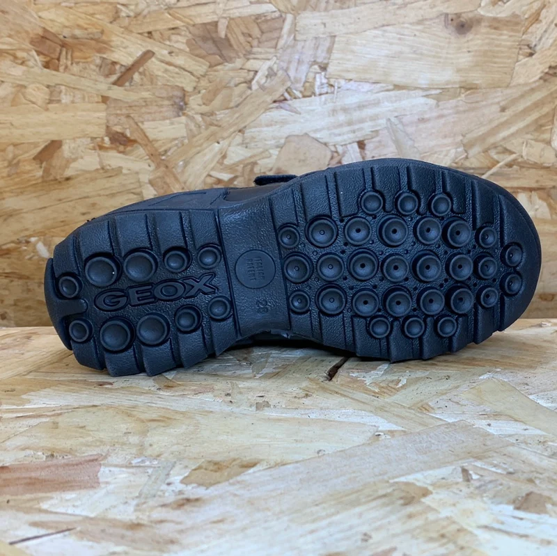 Geox Savage B Schulschuh für Kinder – Schwarz