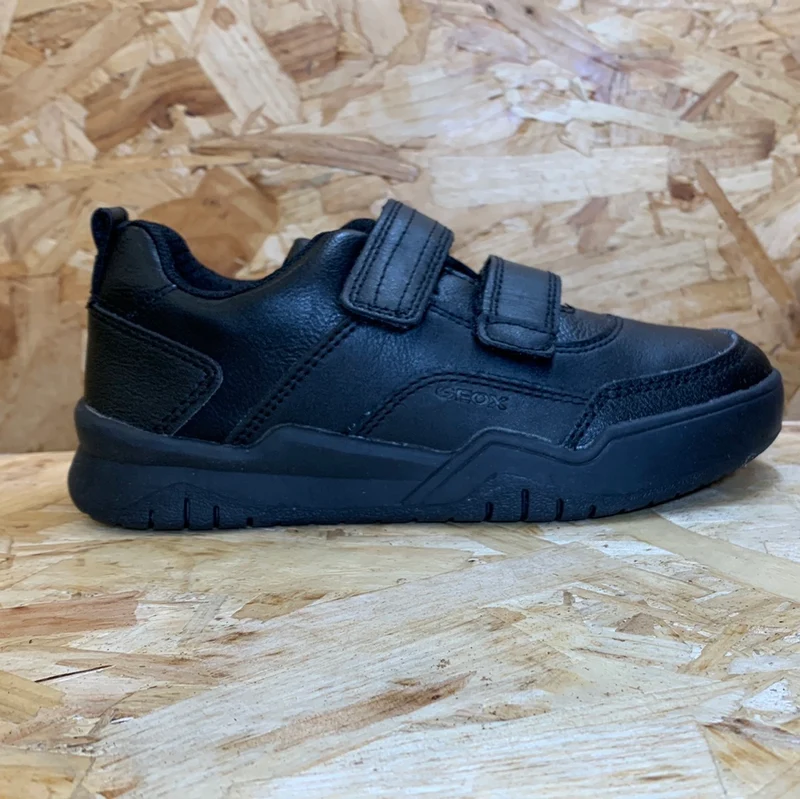 Geox Perth C Schulschuh für Kinder – Schwarz