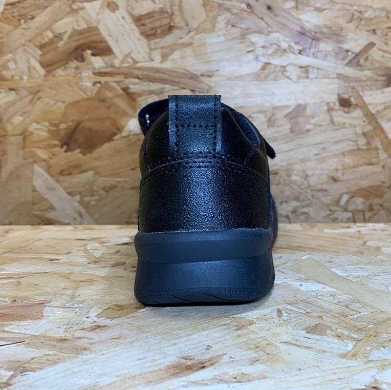 Geox Perth C Schulschuh für Kinder – Schwarz